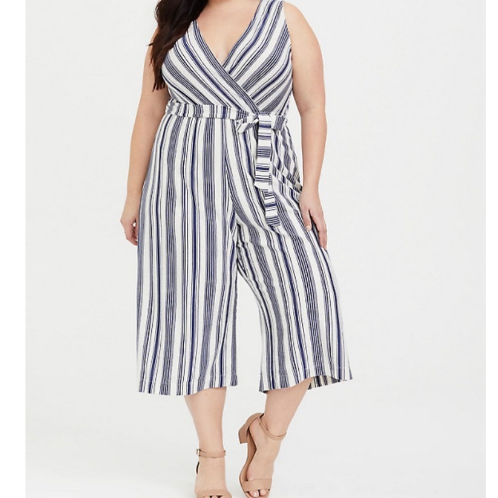 Navy and Off-white Jumpsuit!